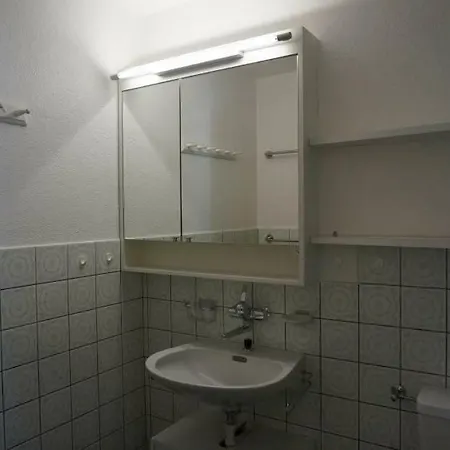 Paradies 401 *